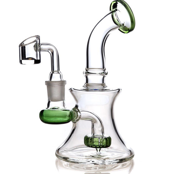  Glass Dab Rigs: 7 Reasons to Use One and Tips to Buying the Right One