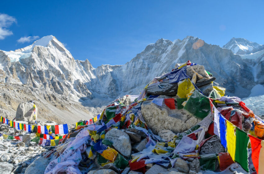  Embark on a Once-in-a-Lifetime Adventure: Everest Base Camp Luxury Trek with World Alpine Treks